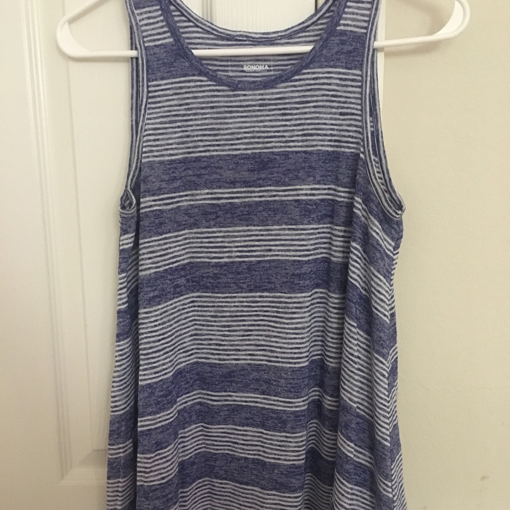 Sonoma flowy tank top size small